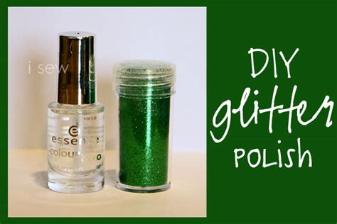 I Sew, Do You: DIY Glitter Polish {st. patrick's day nails}