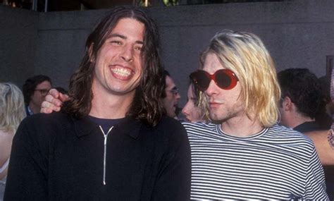 Watch this rare footage of Dave Grohl playing with Nirvana for the 1st time