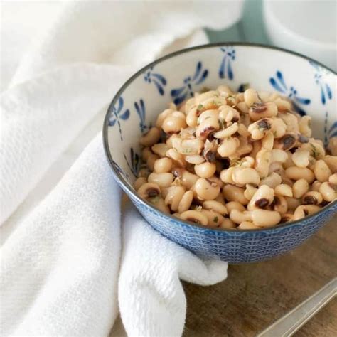 HOW TO COOK CANNED BLACK EYED PEAS • Loaves and Dishes