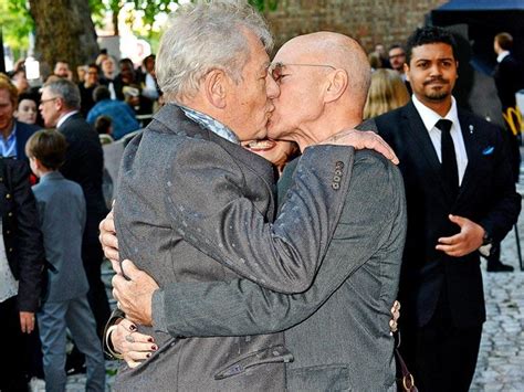 Professor X and Magneto kiss and tell on red carpet | Hollywood - Hindustan Times