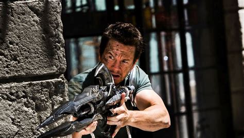 The Top 10 Most Ultimate Mark Wahlberg Action Movies - Ultimate Action Movie Club