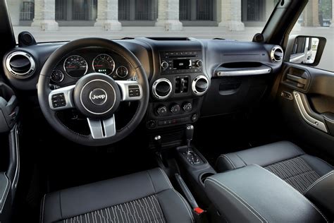 black-jeep-wrangler-4-door-interior-hd-uautoknownet---gennews--new-jeep ...