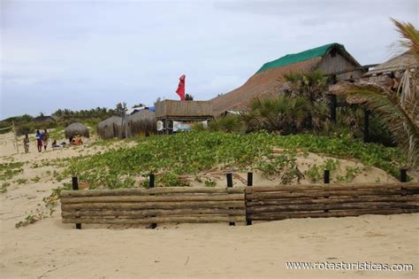 INHAMBANE, MOZAMBIQUE, holiday destination, Flights, Hotels, General Information - ROTAS TURISTICAS