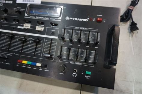 PYRAMID STEREO EQUALIZER MIXER PR-2750 - Big Valley Auction