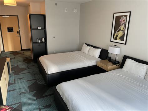 Downtown Grand Las Vegas - Superior Room Review