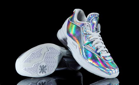 Dwyane Wade's All-Star 2016 Sneakers Go Platinum | Sole Collector