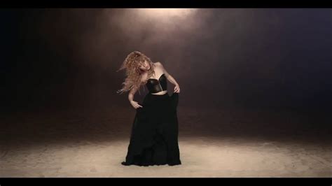 shakira la la la 2014 - YouTube