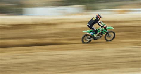 2023 Kawasaki KX450X Review - Dirt Bike Test