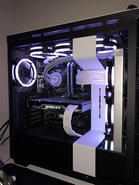 Nzxt H710 Build