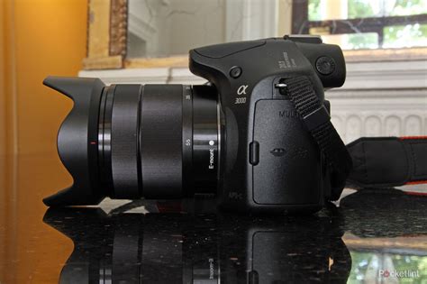 Sony A3000 hands-on: Cheap body, NEX lenses