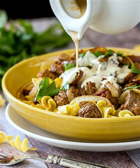 Steak Mushrooms & Onions with Sour Cream Sauce