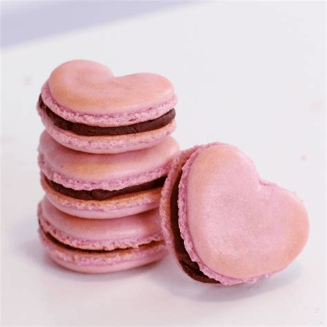 Homemade Heart Macarons - Pankobunny