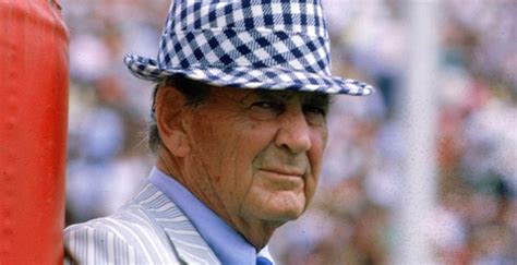 Bear Bryant Biography - Facts, Childhood, Family Life & Achievements