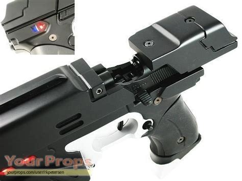 Judge Dredd Lawgiver replica prop weapon