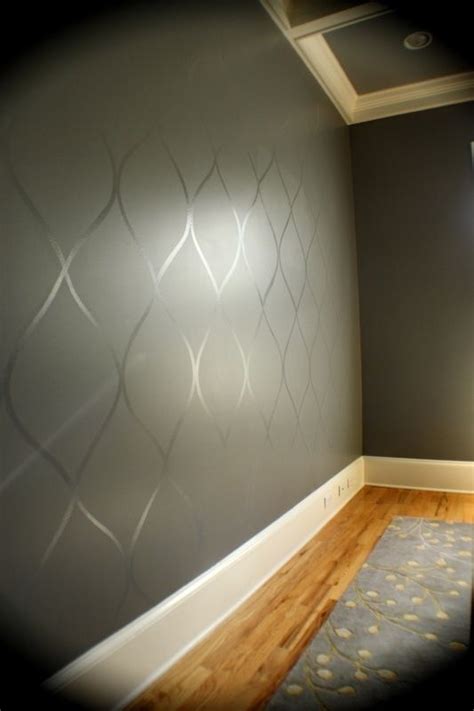 Flat finish paint on walls with pattern in high gloss paint of the same shade. | Home decor ...