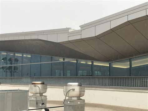 United Airlines New Terminal C North - National Panel Systems