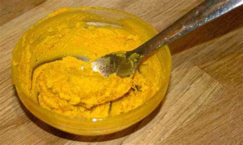 How To Make Turmeric Coconut Oil Toothpaste In 3 Easy Steps - One Mum & A Little Lady