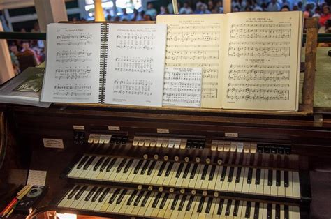 The Vineyard Gazette - Martha's Vineyard News | Union Chapel Organ Restoration Pulls Out All the ...