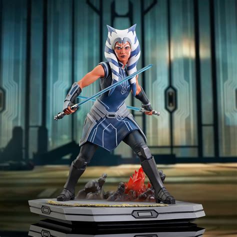 Gentle Giant Star Wars: The Clone Wars Ahsoka Tano Milestones Statue ...