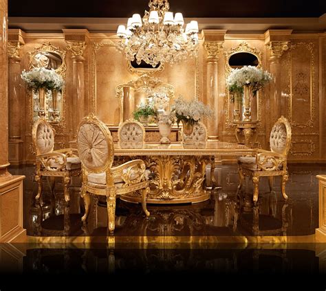 Classic dining room design in gold Dining Room Decor Elegant, Luxury ...