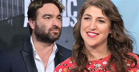 Were Mayim Bialik And Johnny Galecki Feuding On The Big Bang Theory ...