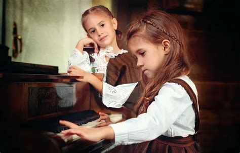 Wallpaper girls, keys, piano, Play me a song images for desktop, section музыка - download