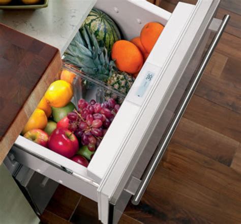 Sub-Zero, Inc. ID- 24,27,30 & 36" Refrigerator, Freezer & Combo Drawers | Cesaroni Design