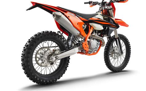 Motorrad Vergleich KTM 450 EXC-F 2023 vs. KTM 450 EXC-F 2019