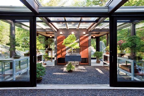 Out of the Woods: Ultra-Modern Greenhouse Design