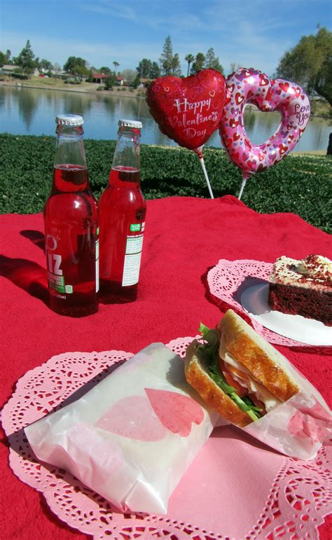 10 Unique Picnic Food Ideas For A Date 2024