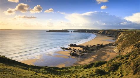 15 BEST Beaches in Pembrokeshire To Visit & A Map!