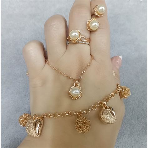 Bangkok Gold Flower Pearl Jewelry Set 3in1 Buy1get1!!!(comes with free ...