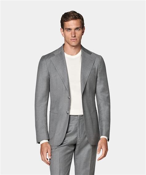 Men's Classic Suits - Traditional Single & Double Breasted Italian Suits | SUITSUPPLY US