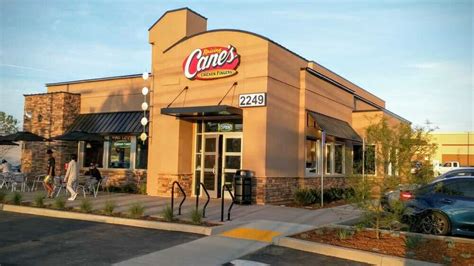 Top 10 Fastest Drive-Through Restaurants in America - Fast Food Menu Prices