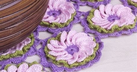 Crochet: doily flowers