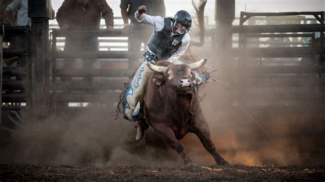 Bull Riding Wallpapers (62+ images)