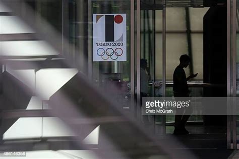 Tokyo 2020 Withdraws Logo Over Plagiarism Scandal Photos and Premium ...