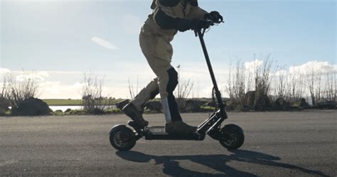 How to Avoid Scooter Accidents? | Riding Advisor