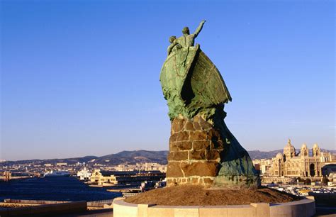 kísér Lazán Bárki interesting places to visit in marseille france hitel ról ről Pince