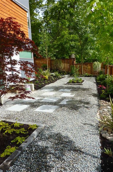 26 Decorative Ideas of Landscaping with Gravel | Home Design Lover