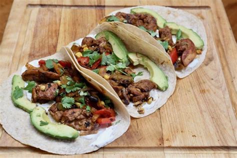 Easy Homemade Chicken Fajita Tacos Recipe | dobbernationLOVES