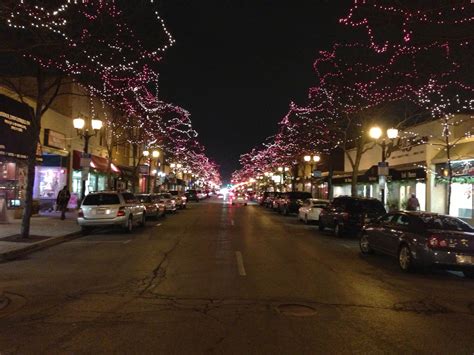 Downtown Elmhurst, showing off its holiday decor. | Elmhurst, Street view, Chicagoland