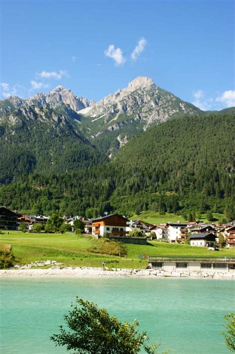 Auronzo di Cadore and Lake stock image. Image of cadore - 127417463