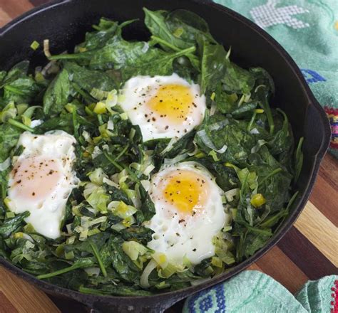 Skillet Poached Eggs with Spinach - Letty's Kitchen