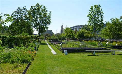 Botanical garden of Bordeaux - Europe's Best Destinations