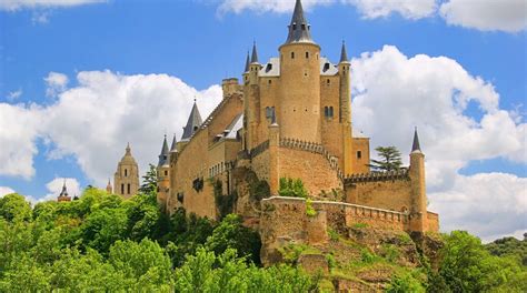 Alcazar of Segovia Tours - Book Now | Expedia