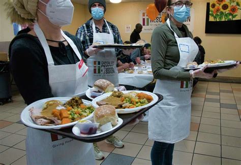 Capital City Rescue Mission hosts sit-down, in-person Thanksgiving ...