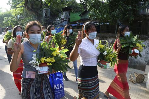 In Place of New Year Festivities, Myanmar Protesters Mark the Fallen ...