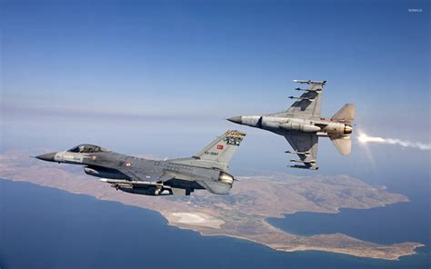 General Dynamics F-16 Fighting Falcon wallpaper - Aircraft wallpapers - #10822