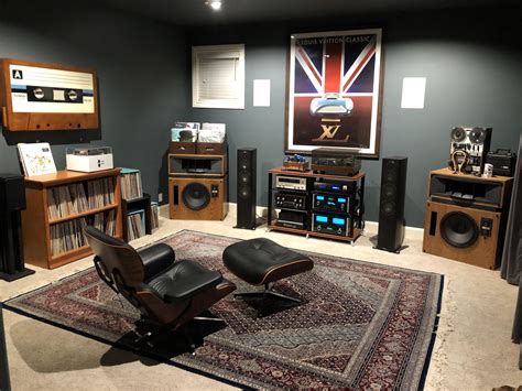 Breathtaking 20 Features Of Audiophile Listening Room That Make Everyone Love It http://pixpig ...